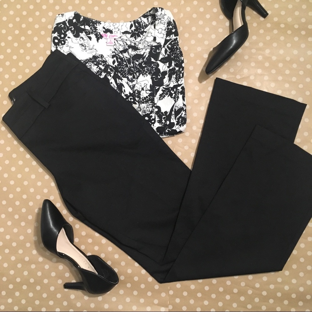 CLOSET CLOSING 8/15 - NY & Co Black Bootcut Pants